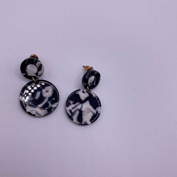 4/$20 Marbled Drop Earrings - Picture 1 of 8